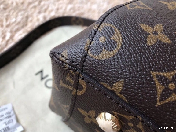 Louis Vuitton MONTAIGNE BB 0818